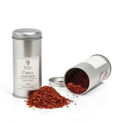 Senfmehl, braune Senfkörner gemahlen